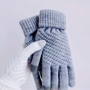 New - Winter Warm Touch Screen Knit Gloves - OS - Gray
